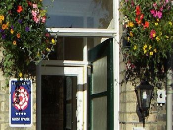 Diamonds Lodge Near York Hospital Exterior foto